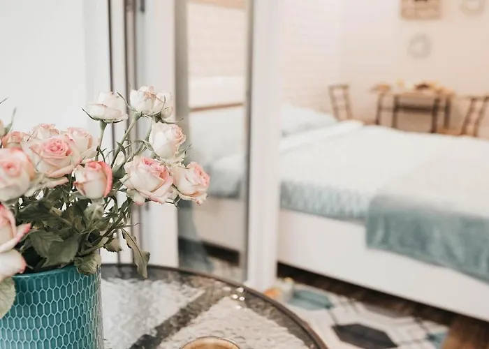 شقة Nefelejcs بالاتوليلّي